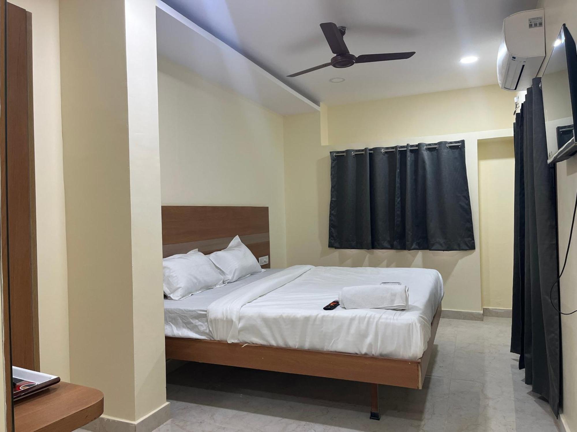 Hotel Elite Swagath Grand Hyderabad Exterior photo
