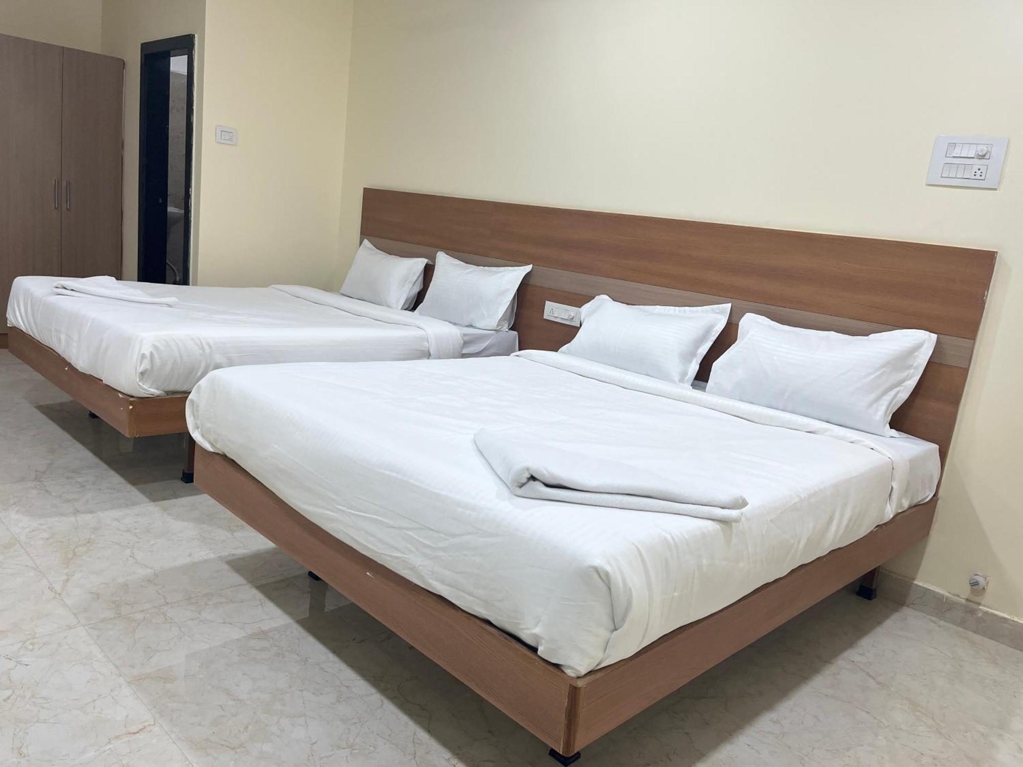 Hotel Elite Swagath Grand Hyderabad Exterior photo